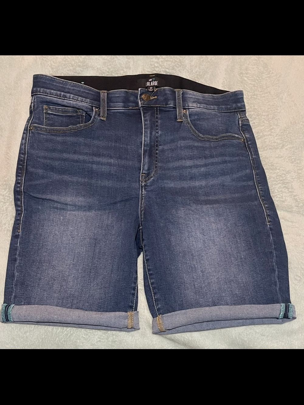LuLaRoe Indigo Blue Women's Cuffed Denim Shorts